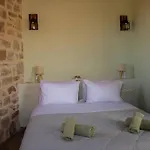 Amygdalia Traditional House *