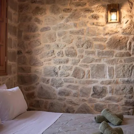 Amygdalia Traditional House Feriehus *