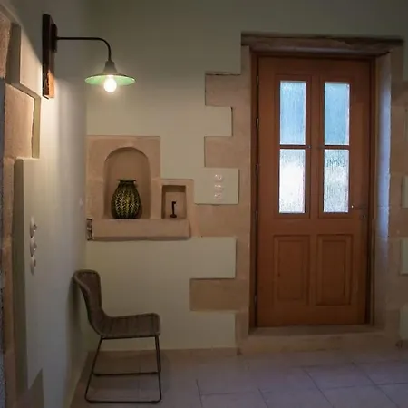 Feriehus Amygdalia Traditional House *